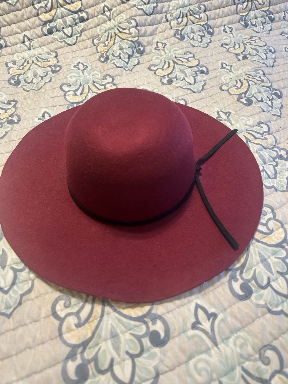 Women’s Wide Brim Fedora Hat - Burgundy